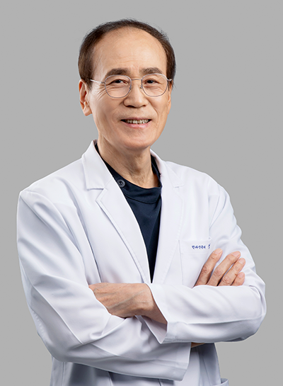 Dr. Jung Hum